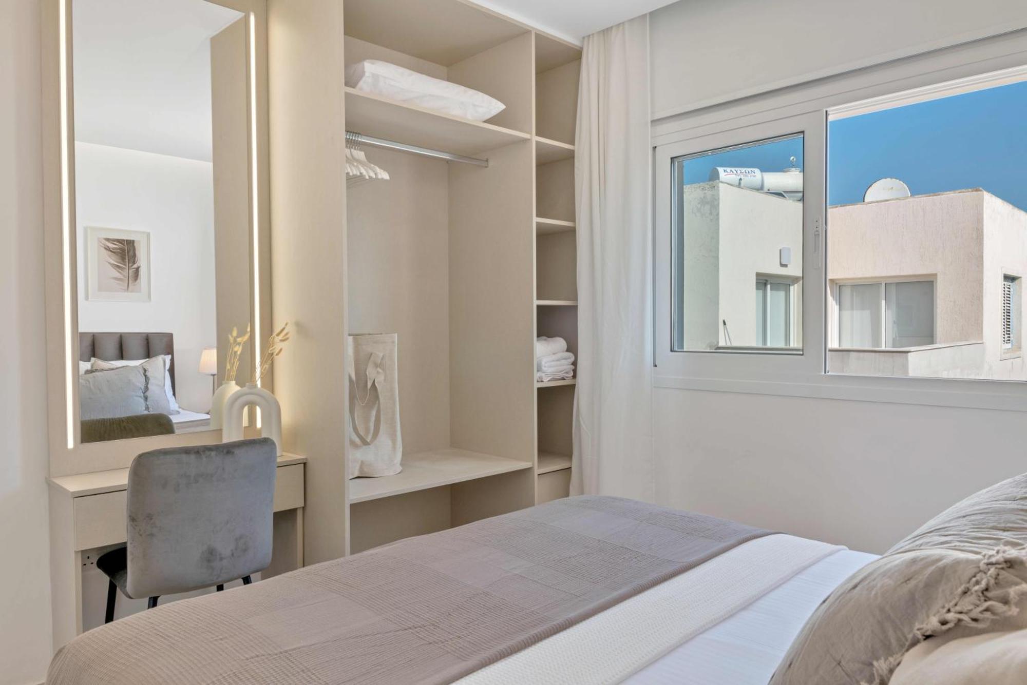 Phaedrus Living: Seaview Luxury Flat Limnaria 150 Lejlighed Paphos Eksteriør billede