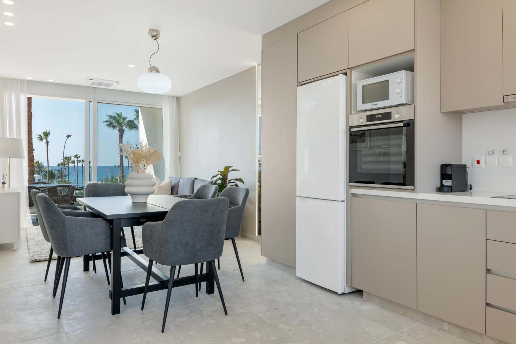Phaedrus Living: Seaview Luxury Flat Limnaria 150 Lejlighed Paphos Eksteriør billede