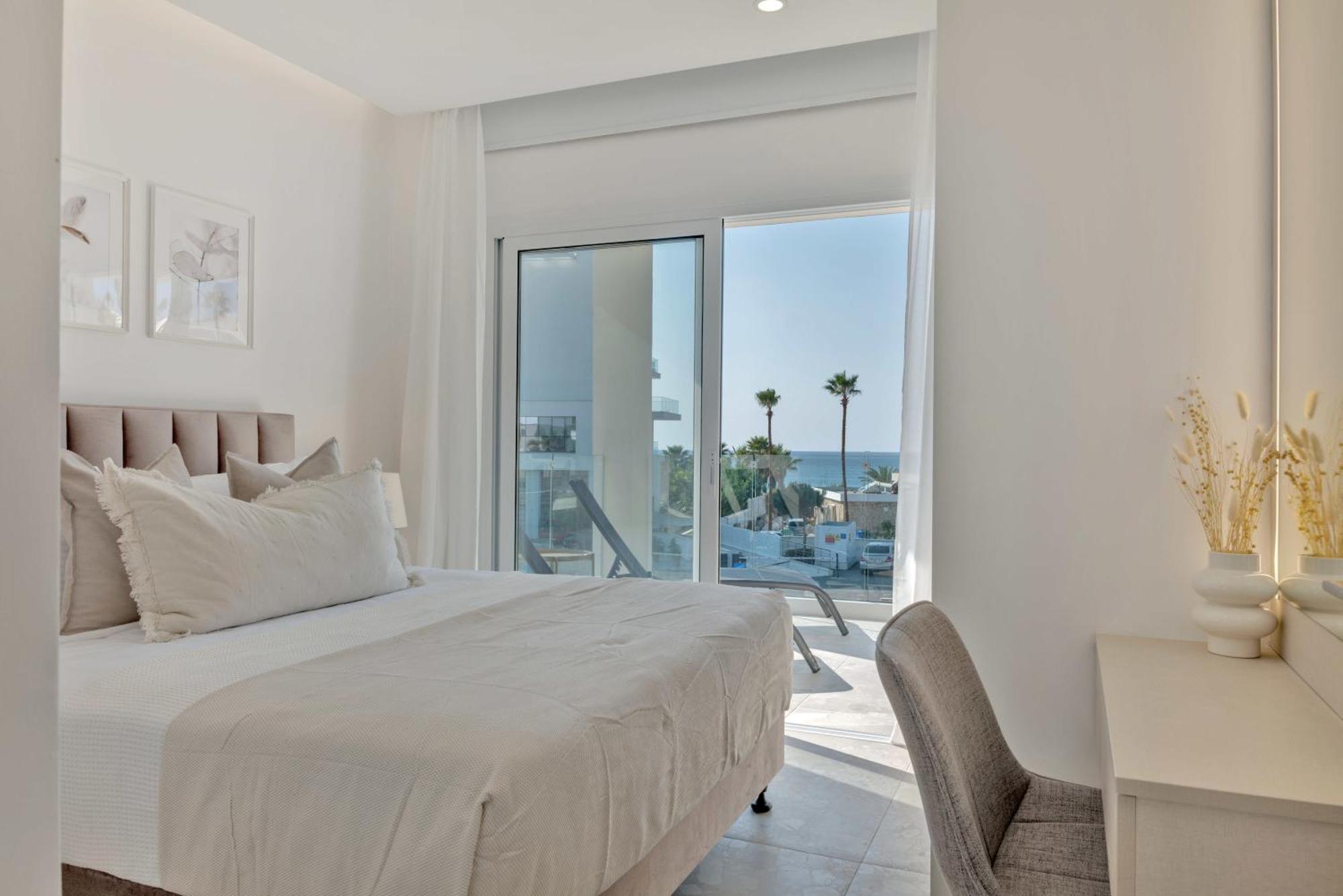 Phaedrus Living: Seaview Luxury Flat Limnaria 150 Lejlighed Paphos Eksteriør billede
