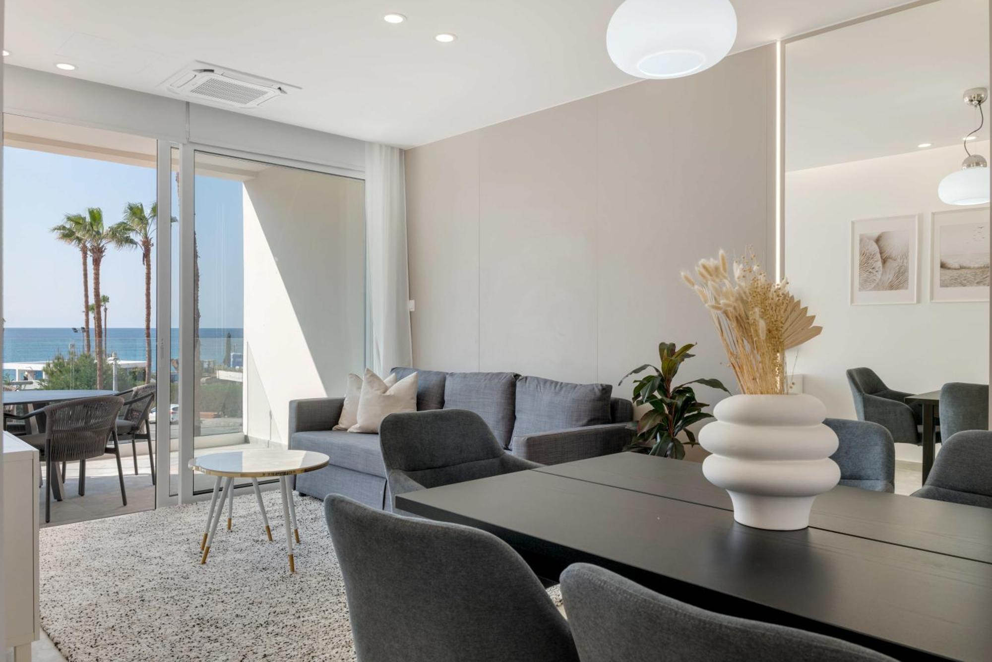 Phaedrus Living: Seaview Luxury Flat Limnaria 150 Lejlighed Paphos Eksteriør billede